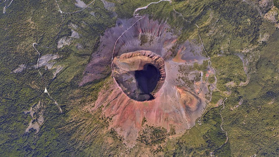 Aerial view of Mount Vesuvius crater in Italy, a must-visit site on inStazione Italy tours.